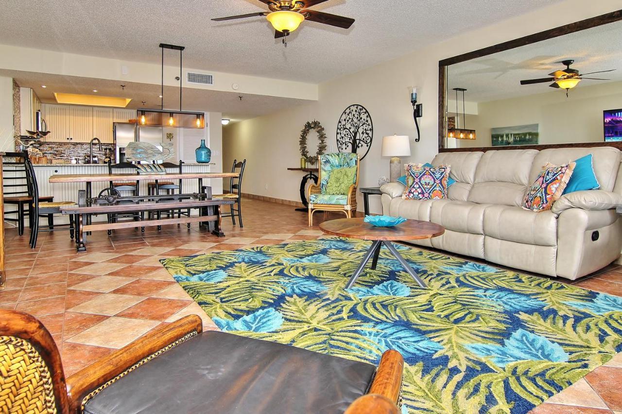 The Pointe 104 Apartamento *